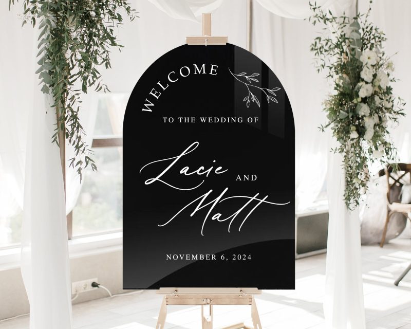 weddingwelcomesignarched